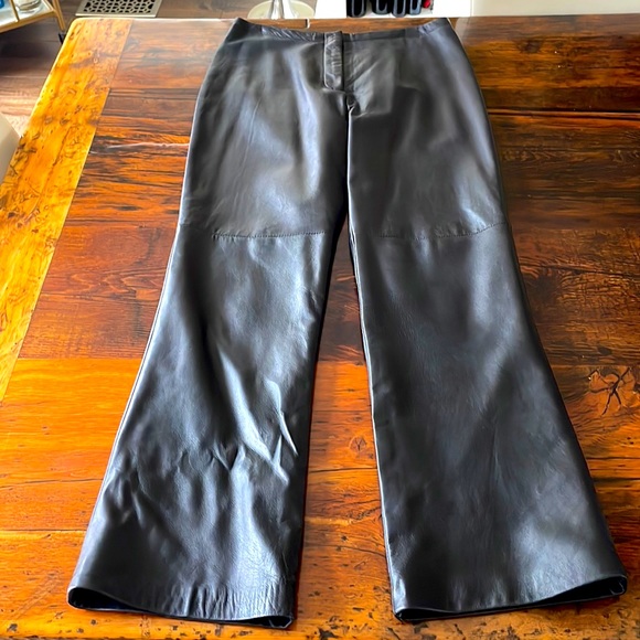 Danier Black Leather Pants Flat Front Boot Cut size 6 - Picture 2 of 9